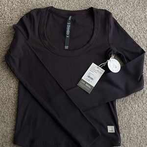 Vuori Women's Long Sleeve Tee - Dark Purple